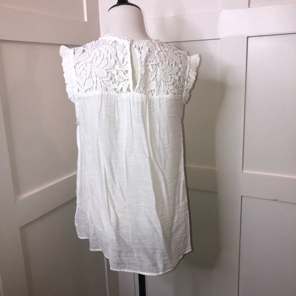 Lace top - Picture 3 of 4